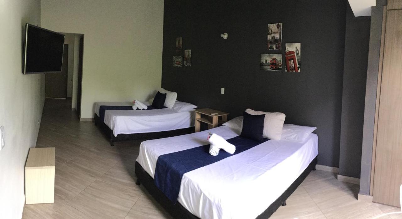 Apartahotel Avanti メデジン エクステリア 写真